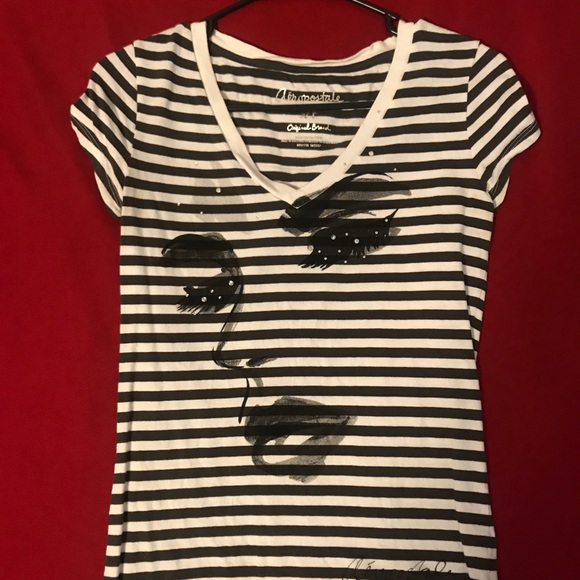 t-shirt - Picture 1 of 1
